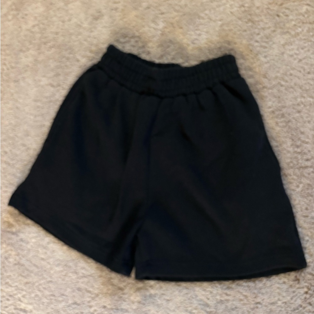 PrettyLittleThing Black Fleece Lined Shorts